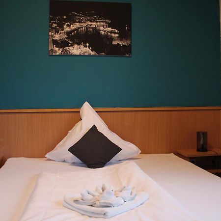 Inden Olympia Hotel & Restaurant מראה חיצוני תמונה