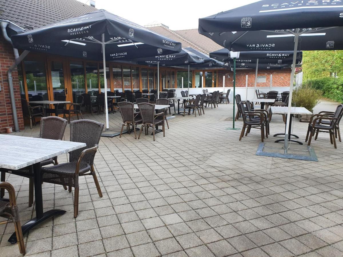 Inden Olympia Hotel & Restaurant מראה חיצוני תמונה
