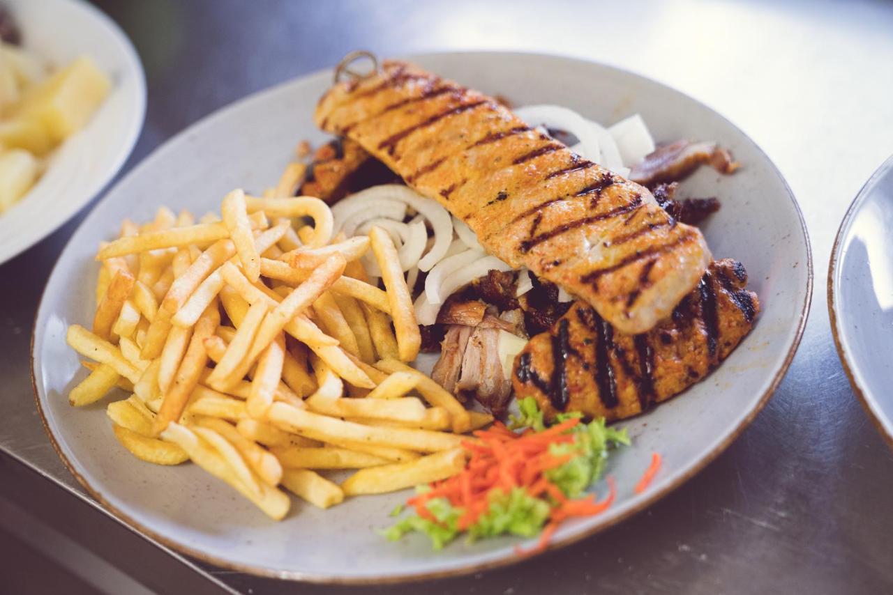 Inden Olympia Hotel & Restaurant מראה חיצוני תמונה